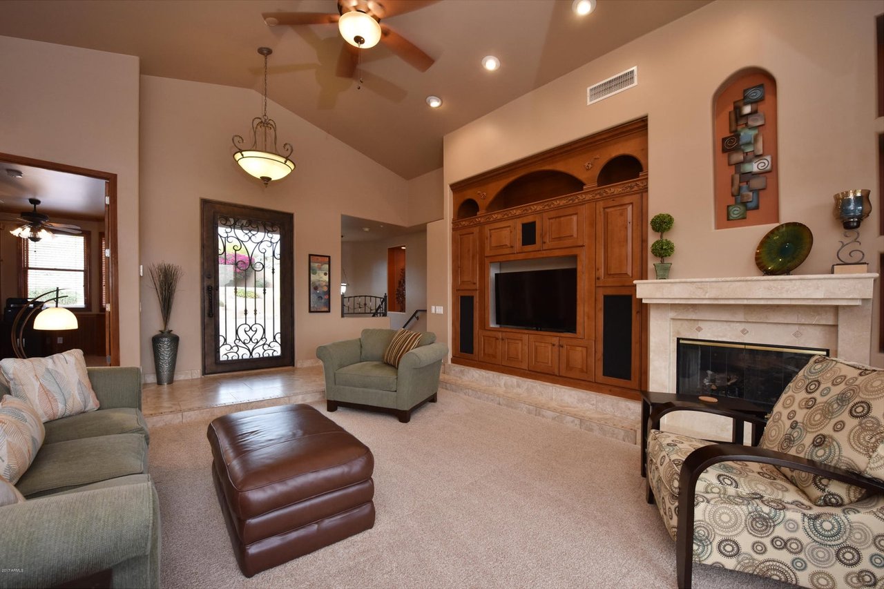 15707 E Sycamore Dr