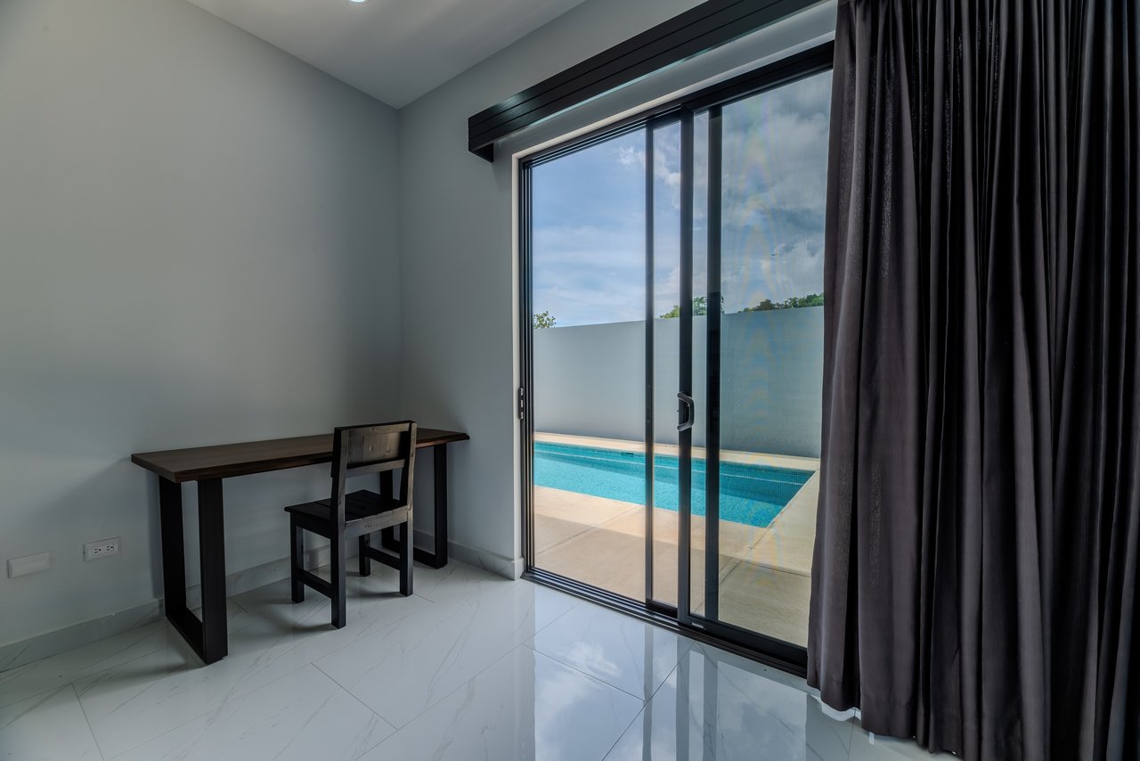 Modern 3-Bed, 3-Bath Home with Pool in Uvita – Walk to Town | Jardines del Sol