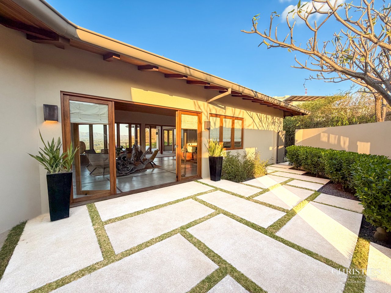 Casa Tres Doces - El Tesoro Development