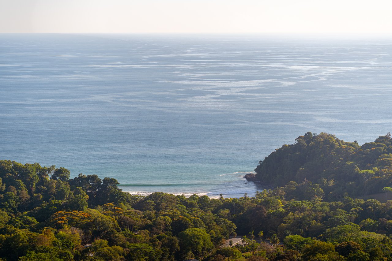 Casa Vista Harmonia, Legendary Ocean Views and Sustainable Living!