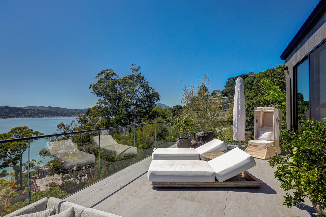 Stylish and Chic - Completed in 2024