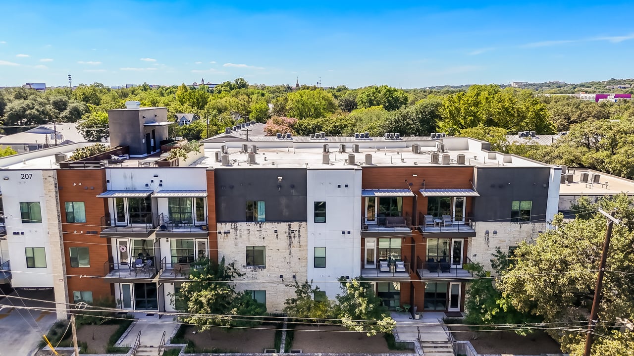 207 W Johanna Street