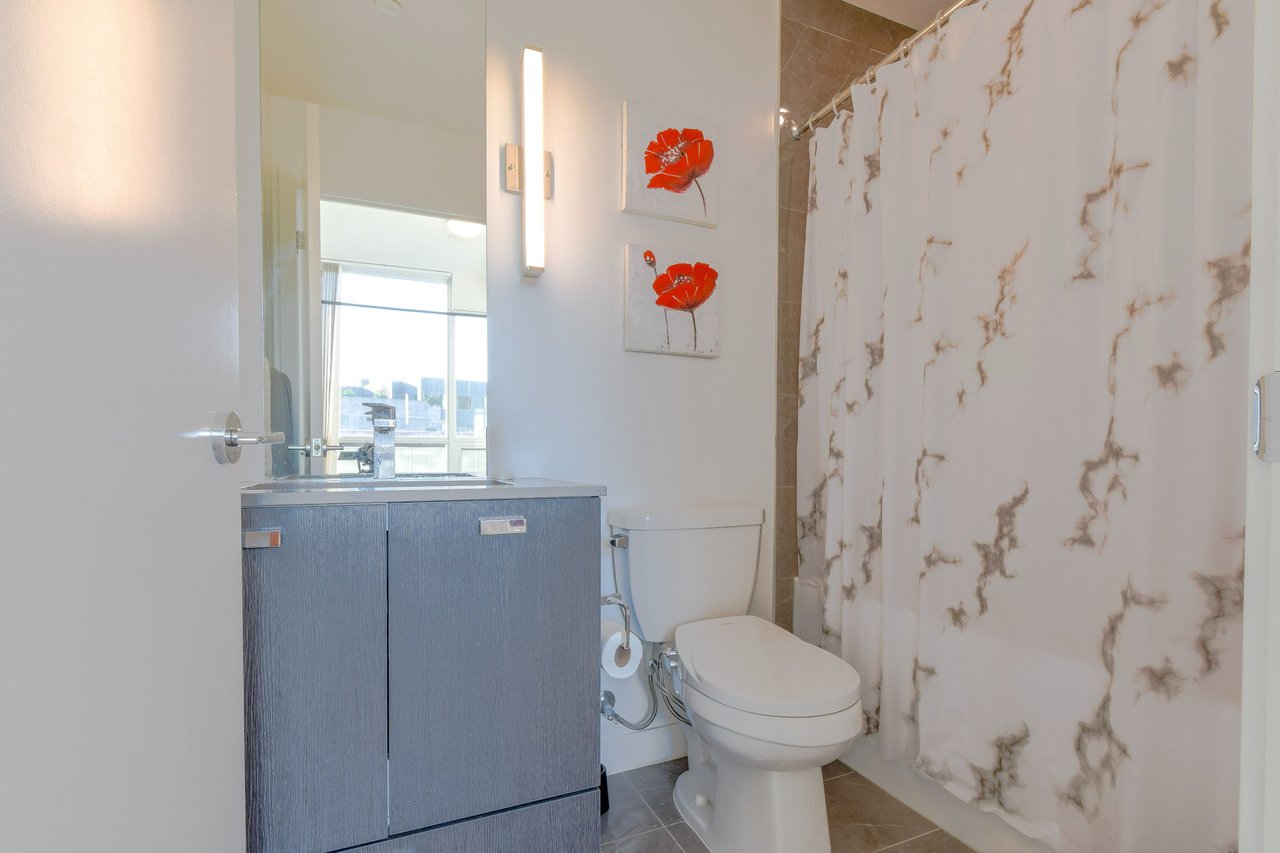 10 De Boers Dr Unit: 502