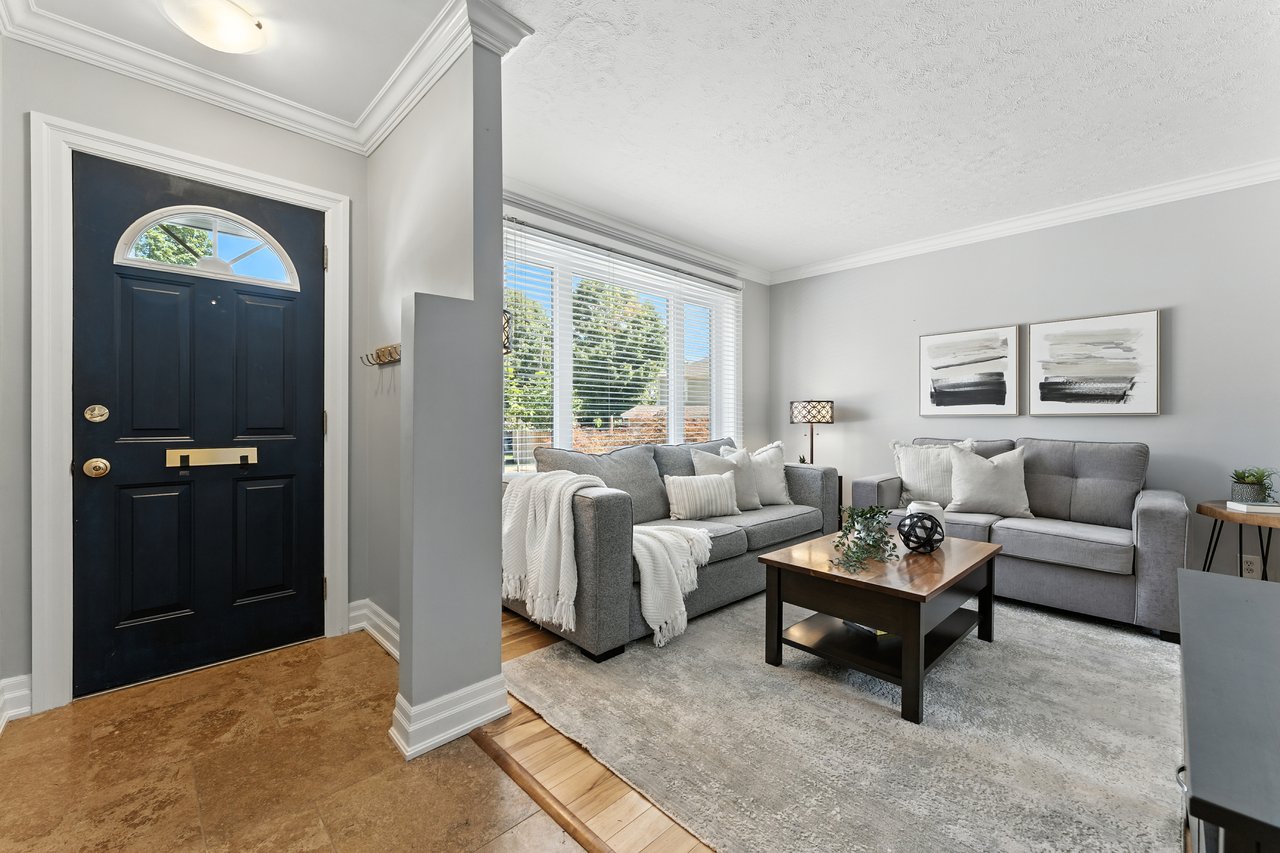 4 Fulham Dr