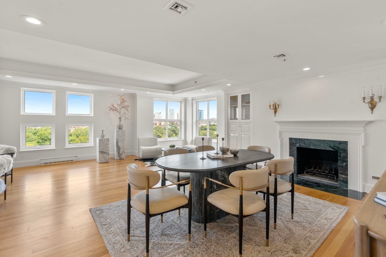 300 Boylston Street 1102
