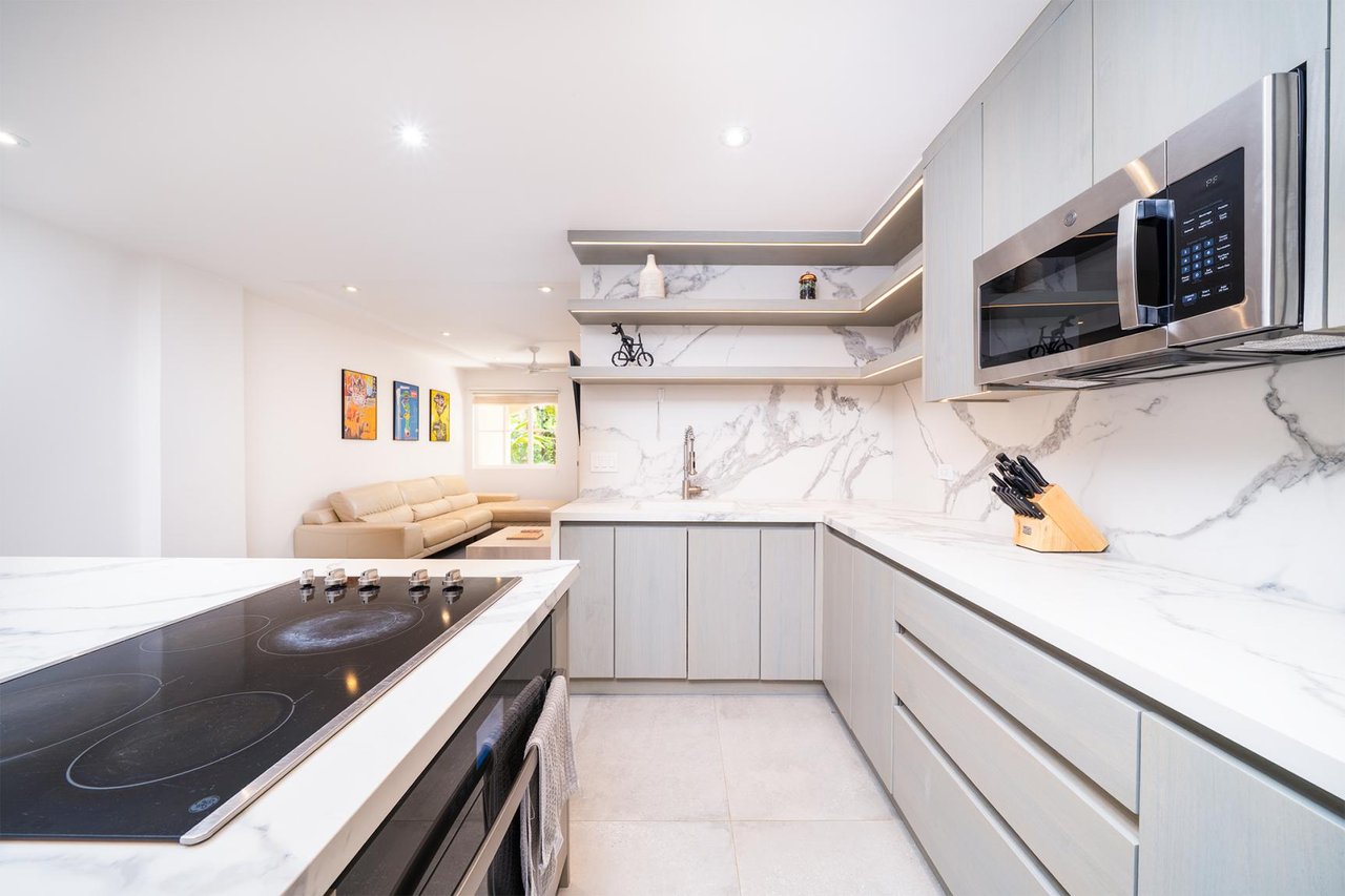 Villa Verde I #14 | Renovated 3-Bedroom Luxury Condo in the Heart of Tamarindo