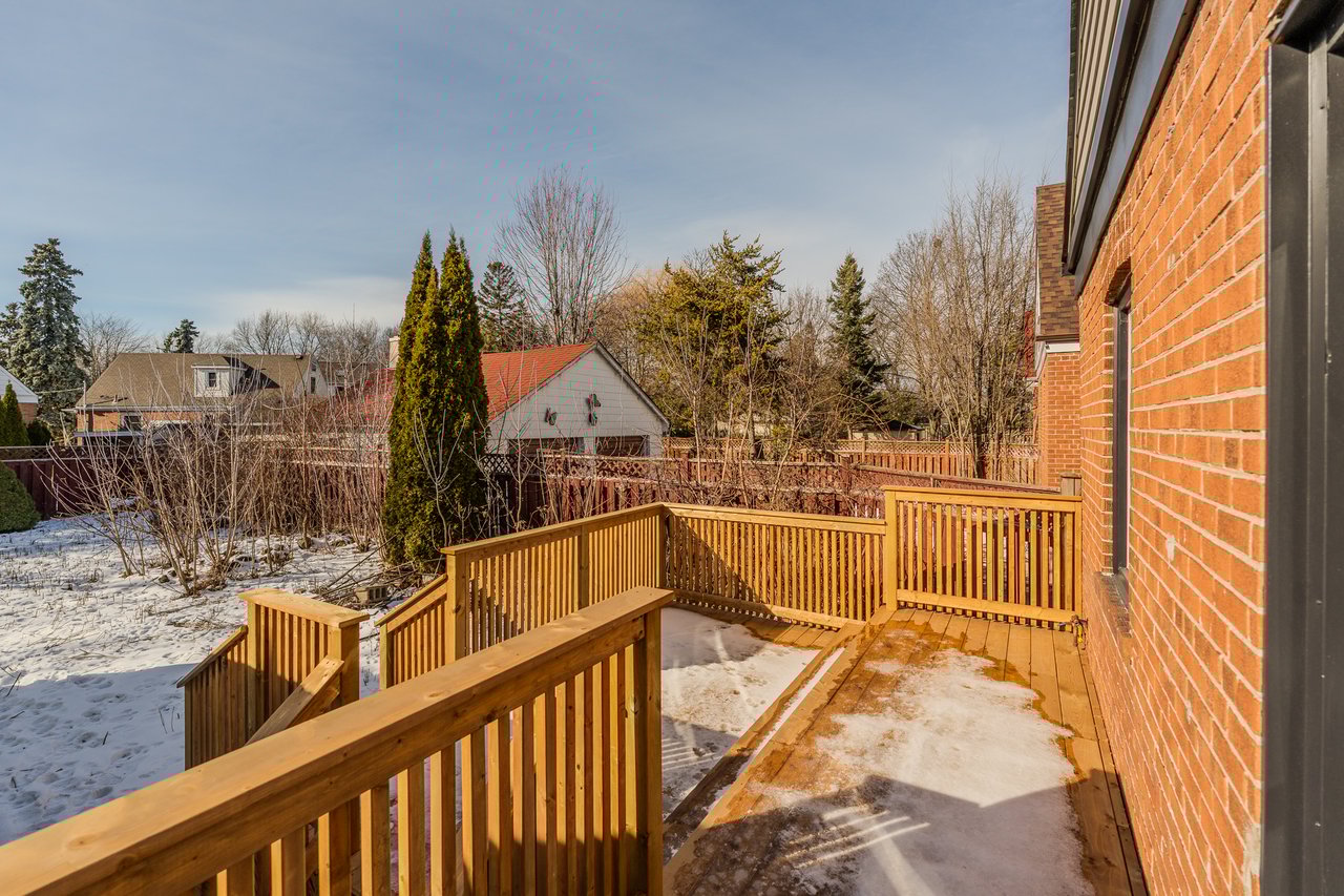 6 Evandale Rd