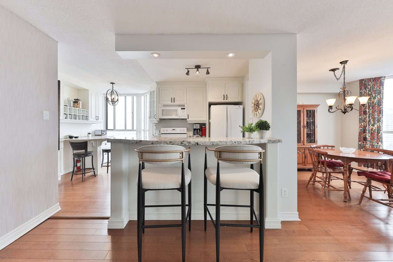 20 Cherrytree Drive #1104