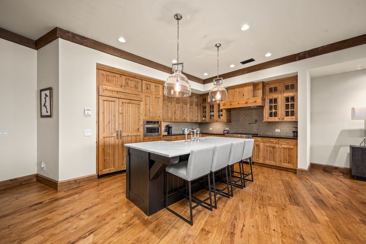 4757 S ARROW POINT DR #305, Harrison, ID 83833