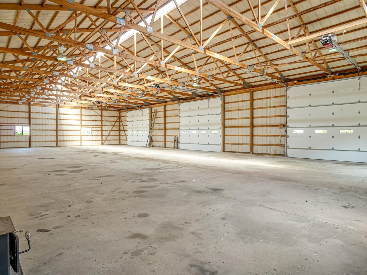 Spacious Country Home on Nearly 10 Acres – 2622 Kaiser Road 