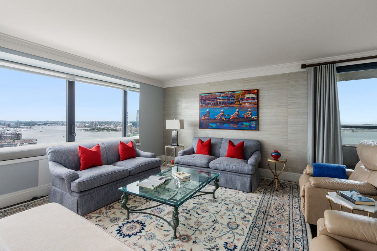 Highly Renovated Harbor Towers Residence