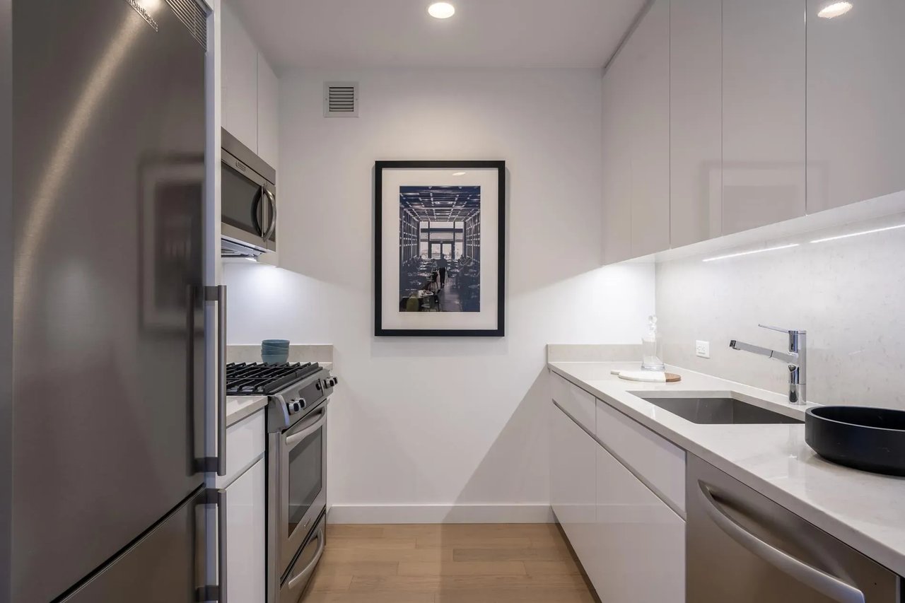 160 Madison Ave #35E