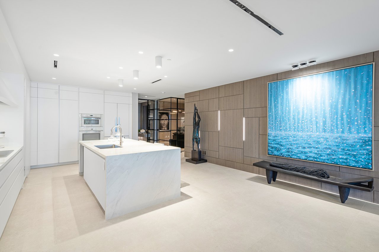 200 SE Mizner Blvd #809