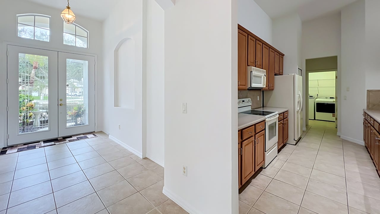 Orlando Vista Lakes 5-Bedroom 4-Bathroom Home and Lifestyle