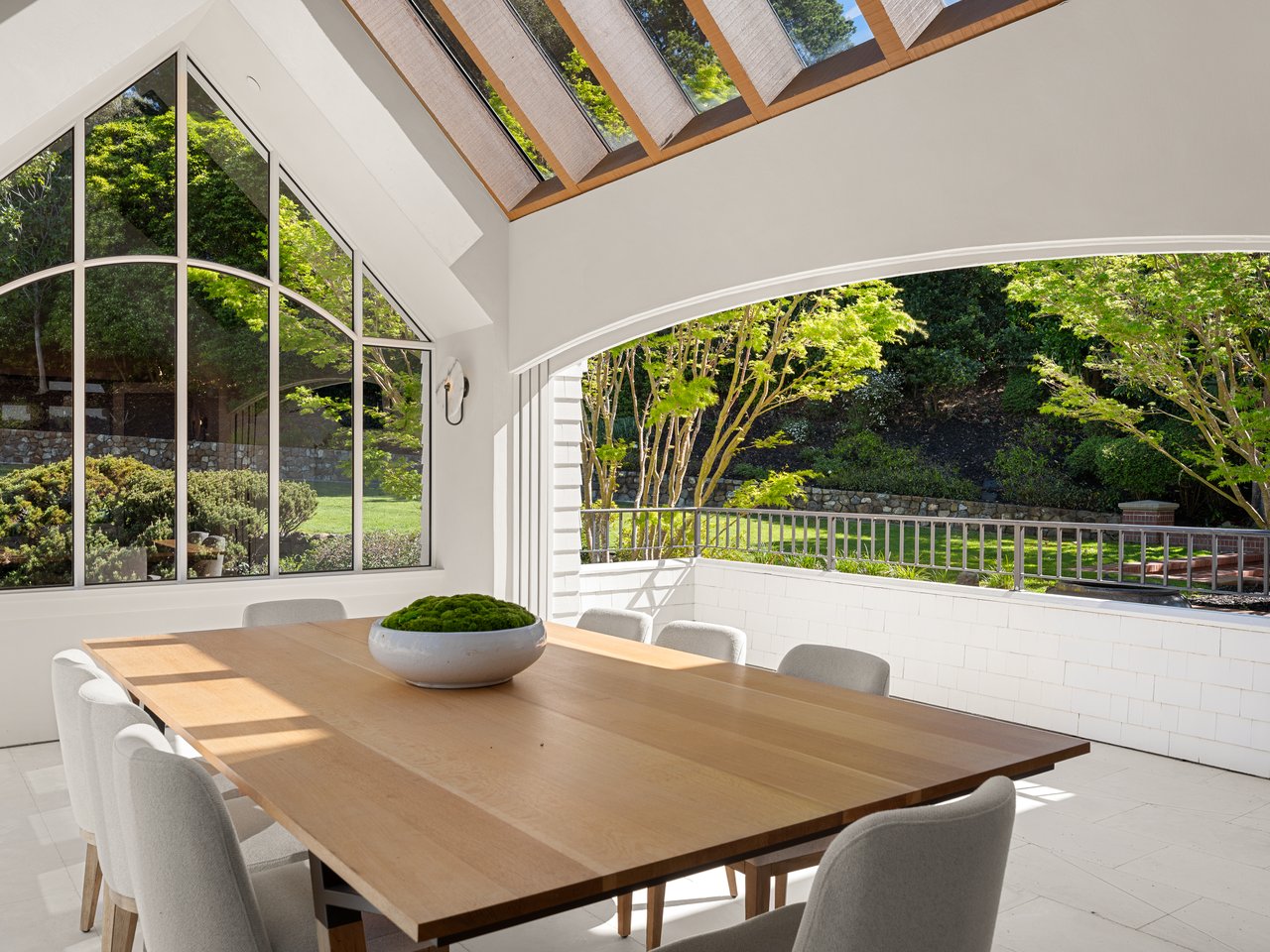 The Extraordinary Round Hill Estate