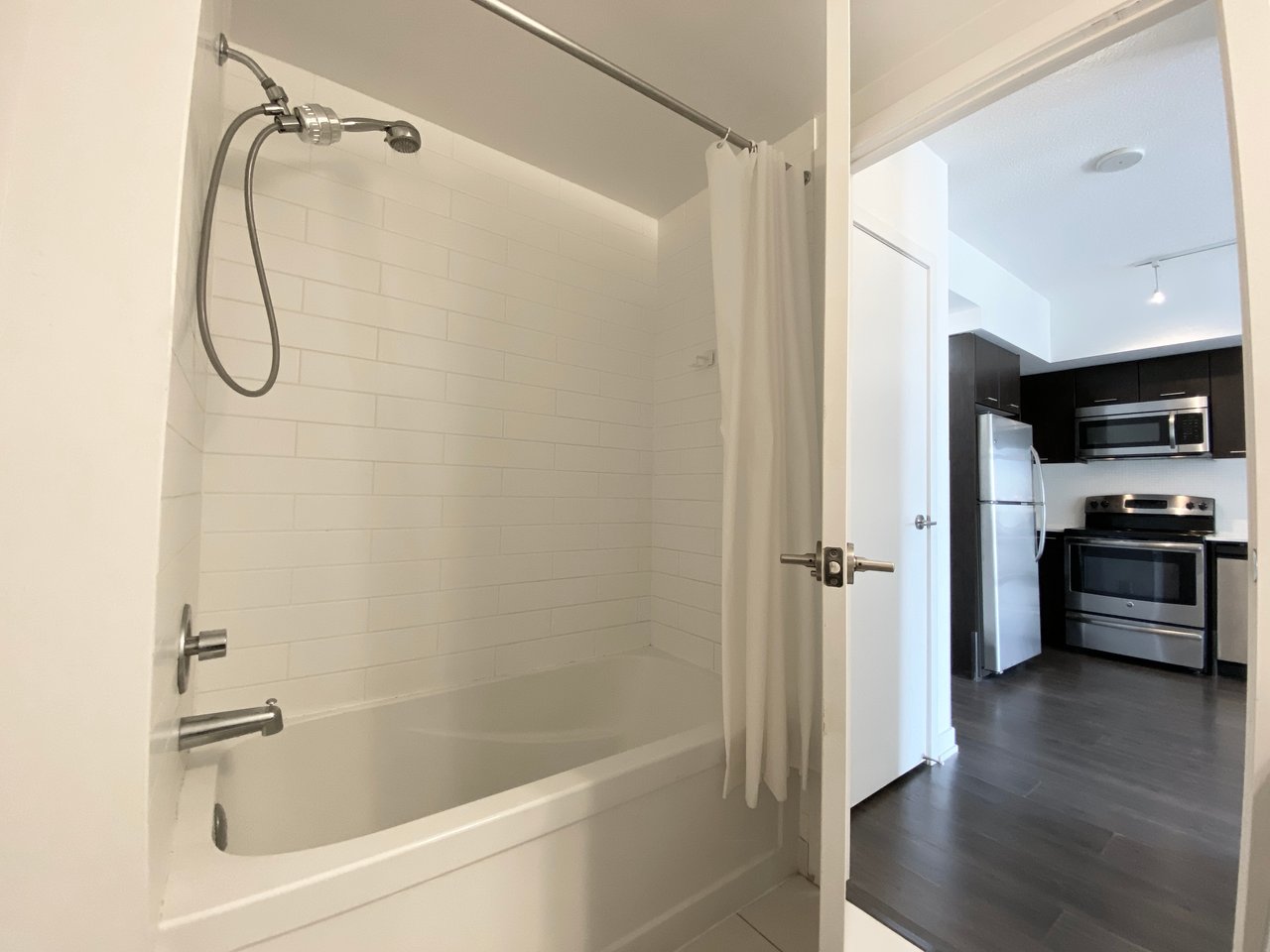 2200 Lake Shore Boulevard Unit: 903