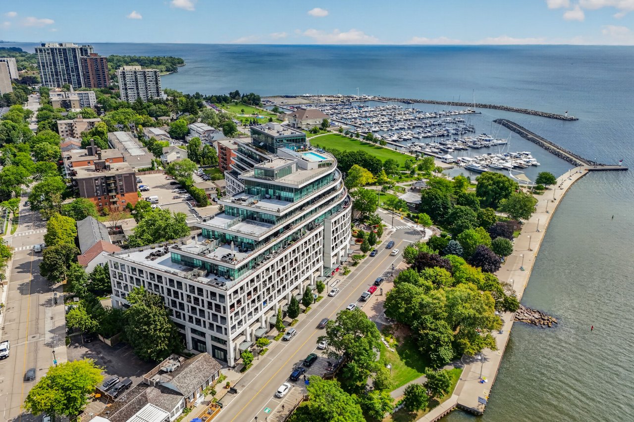 808-11 Bronte Road, Oakville