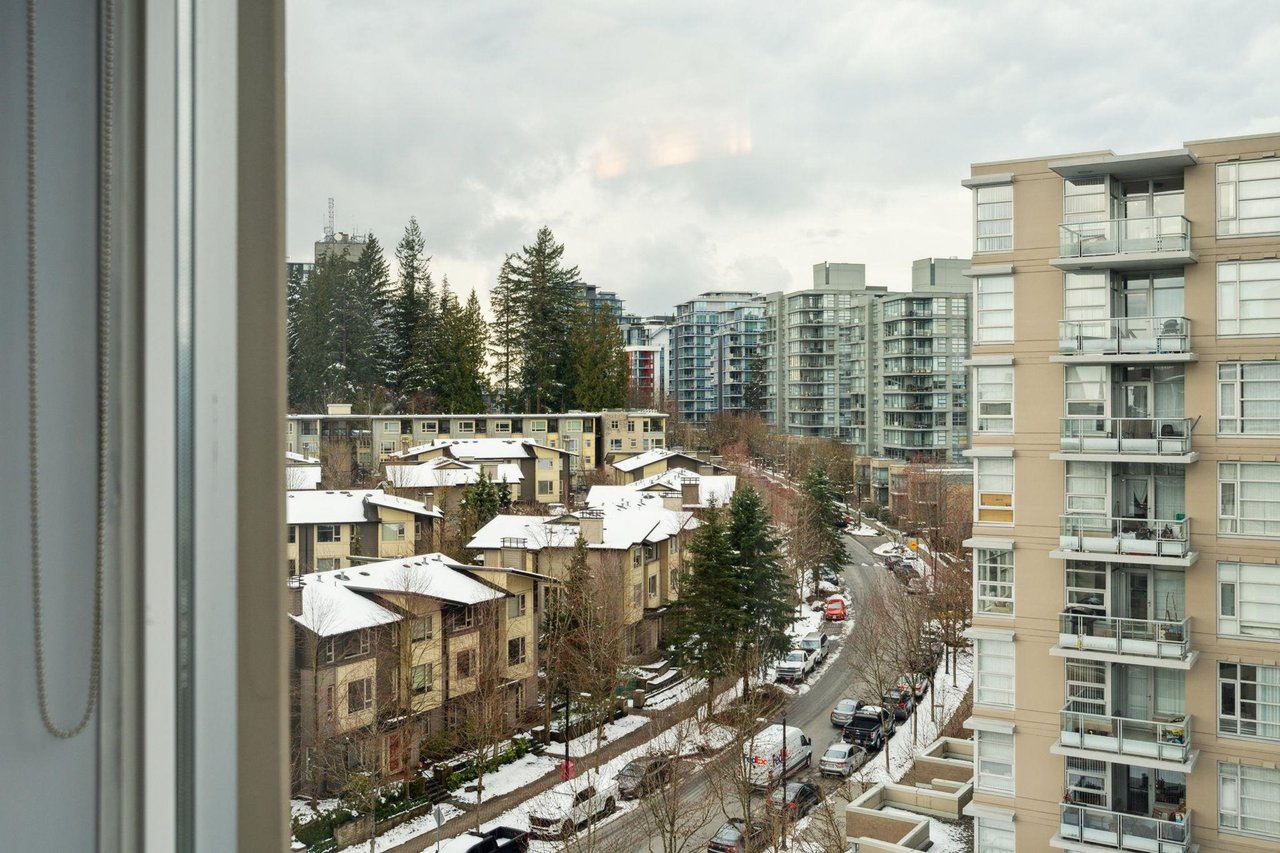 904-9288 University Cres