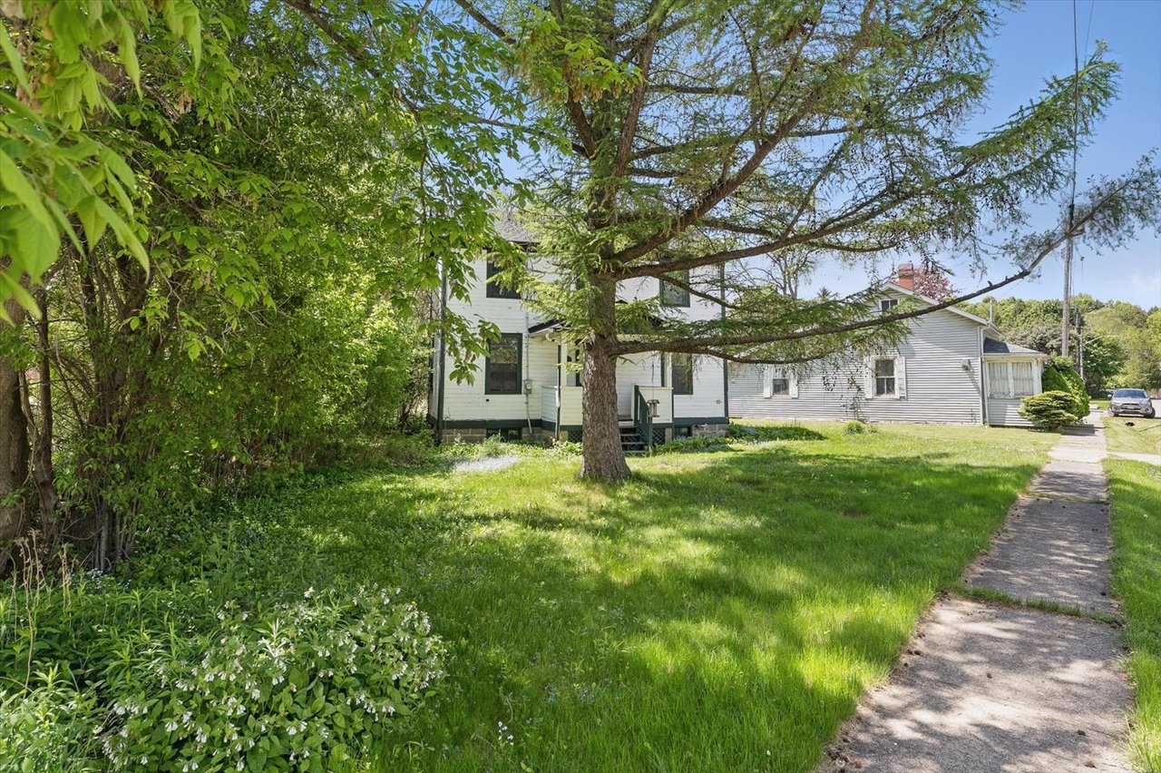 401 Draper St