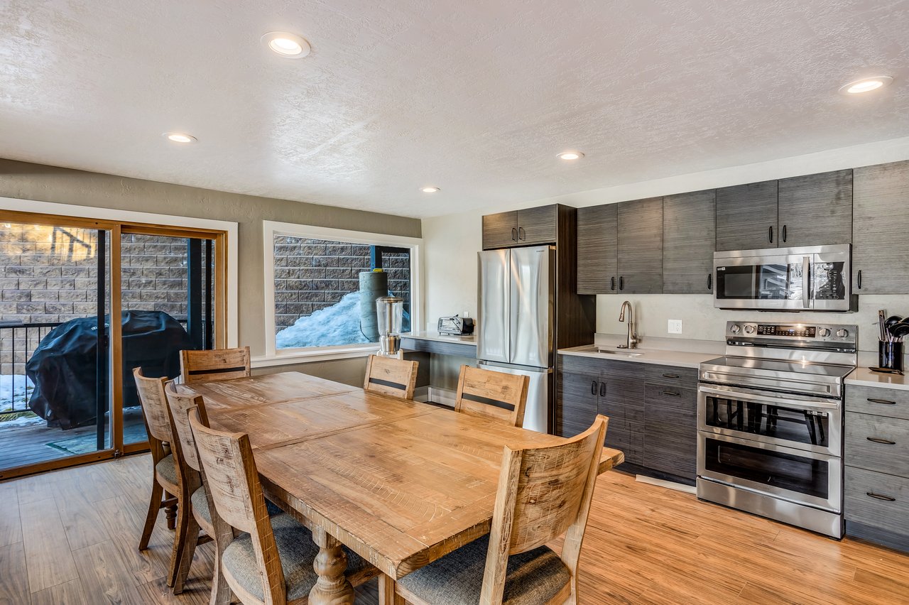 Modern Elegance Meets Mountain Comfort