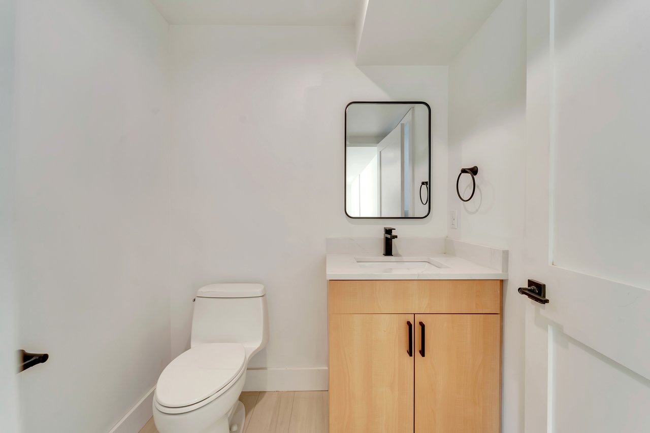 432 Stillwell Avenue B