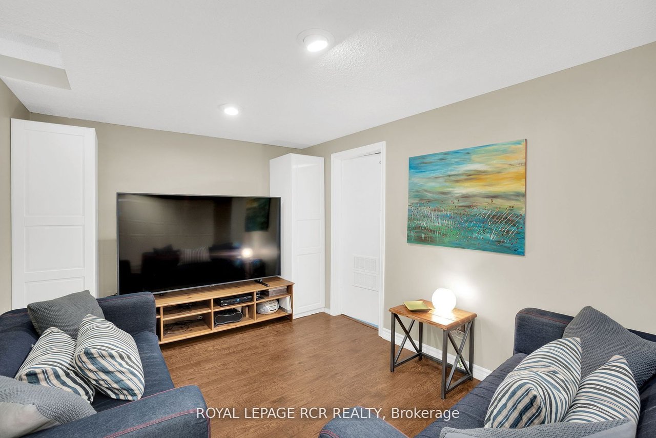 336 Dingle Crt, Caledon