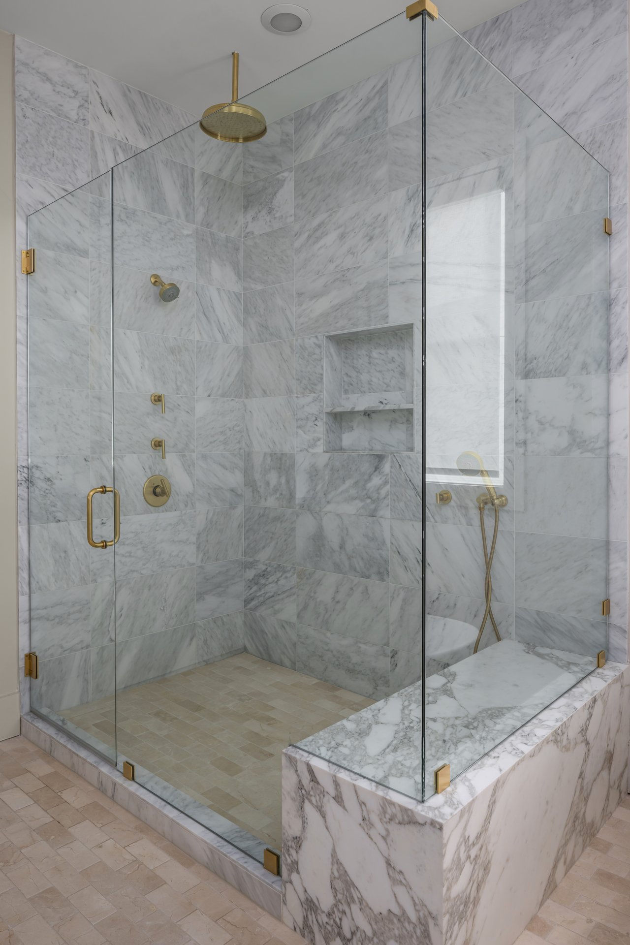 7365 Harlow Dr | Troubadour
