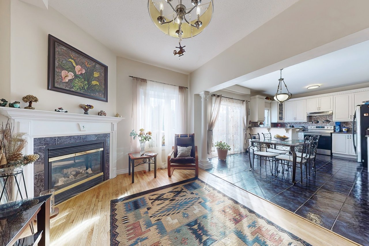 189 Humberland Dr