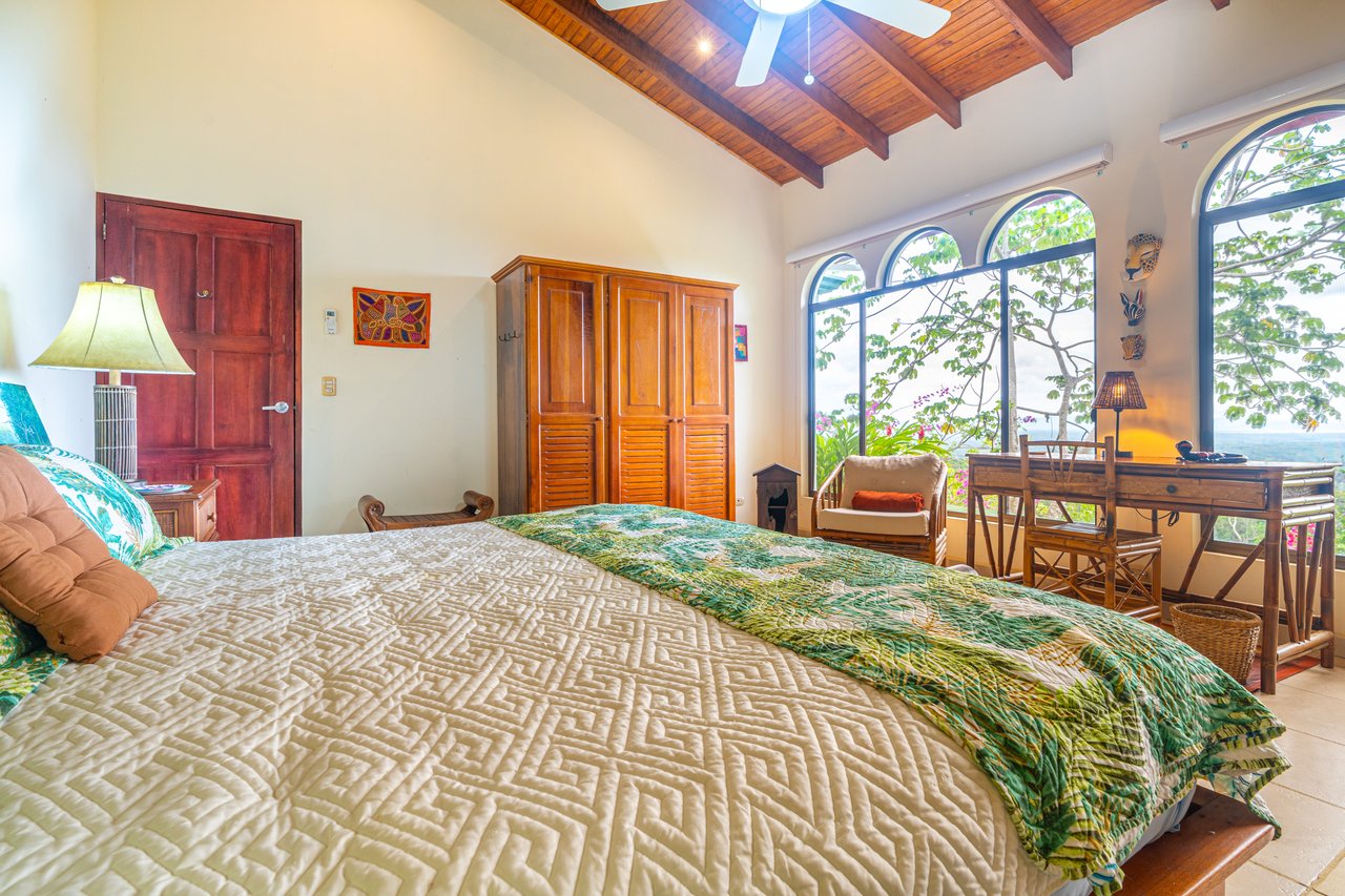 Front Ridge Ocean View Casa Mono Titi – Tres Rios, Costa Rica