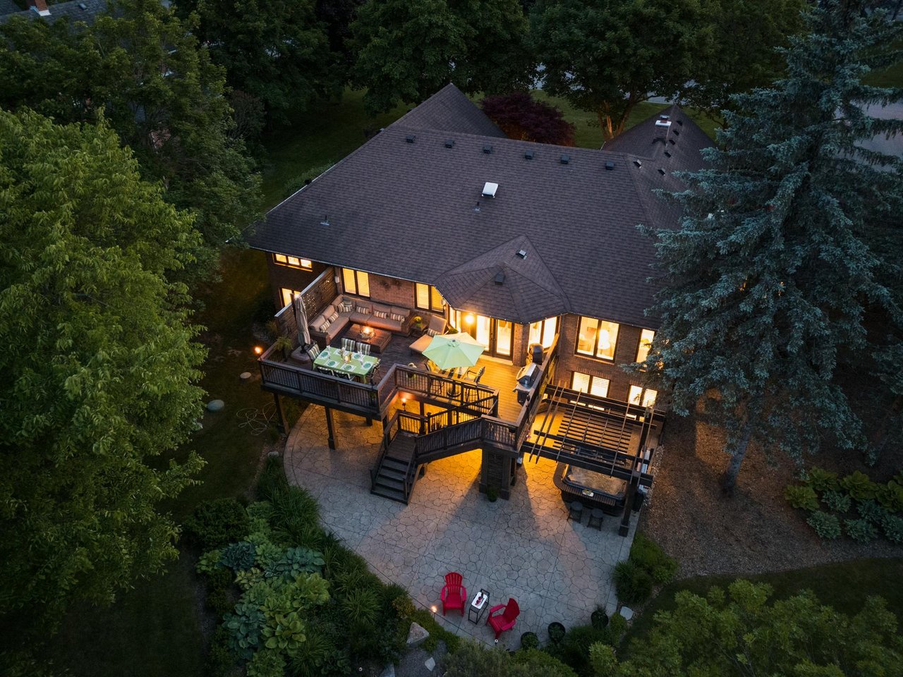 21 Rolling Court