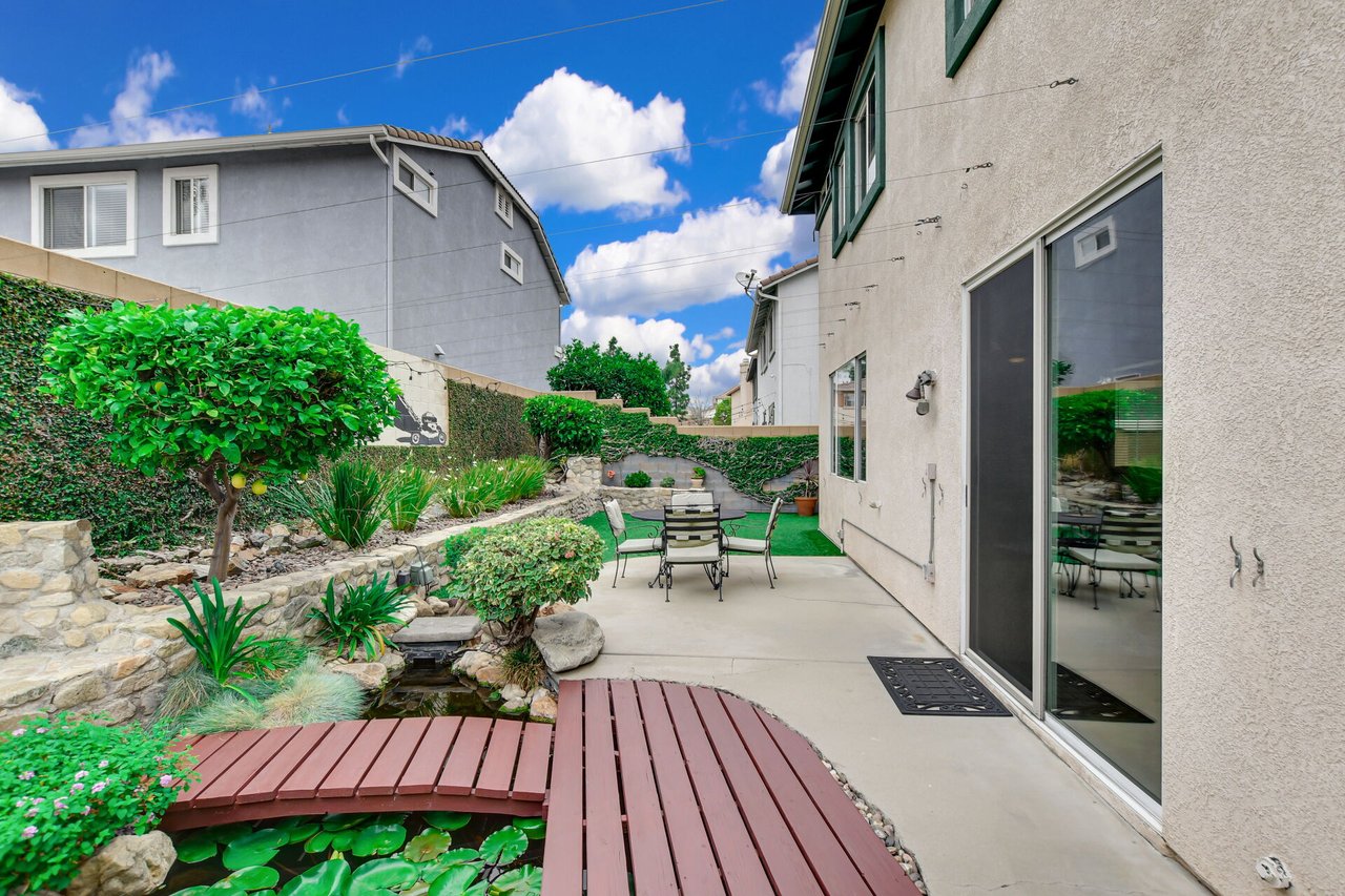 5744 Tamarisk Way