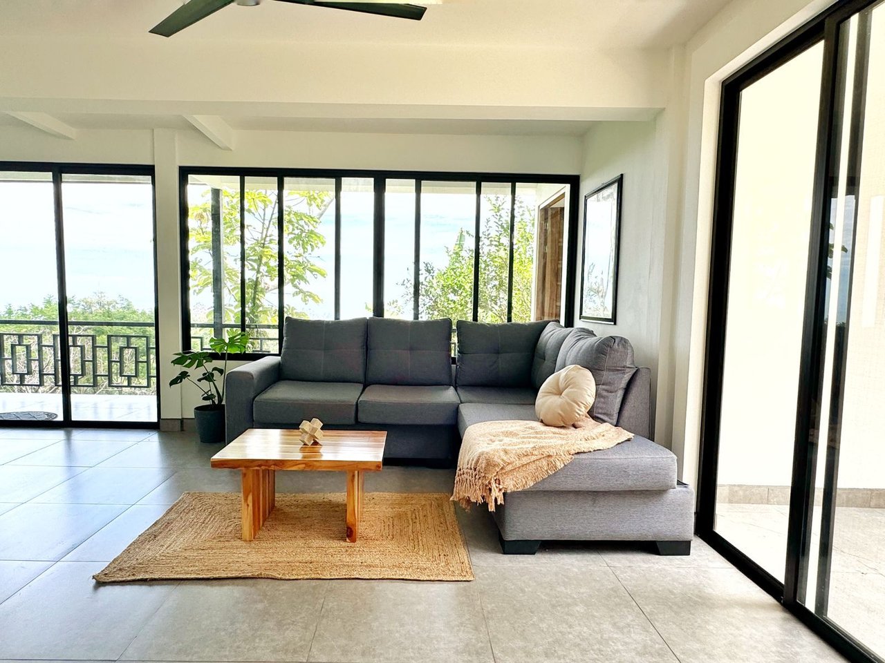 Whale’s Tail Paradise Vista – 3.7 Acre Oceanview Dream Home in Uvita