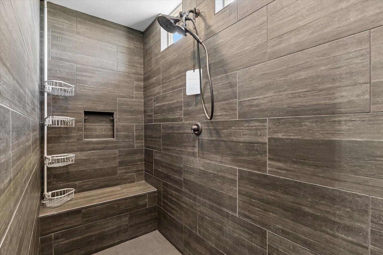 2905 E LOS GATOS DR, Phoenix, AZ 85050