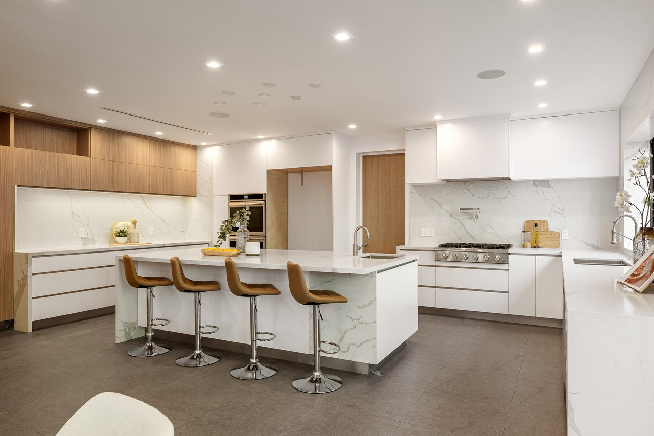 7911 Oceanus Dr, Hollywood HIlls