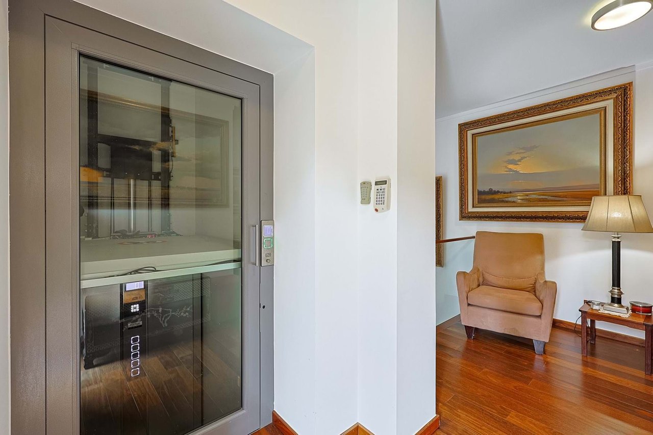 Trophy 5+2 Bedrooms Villa in Gandarinha,  Cascais’ Crown Jewel of Discrete Luxury and Sustainability