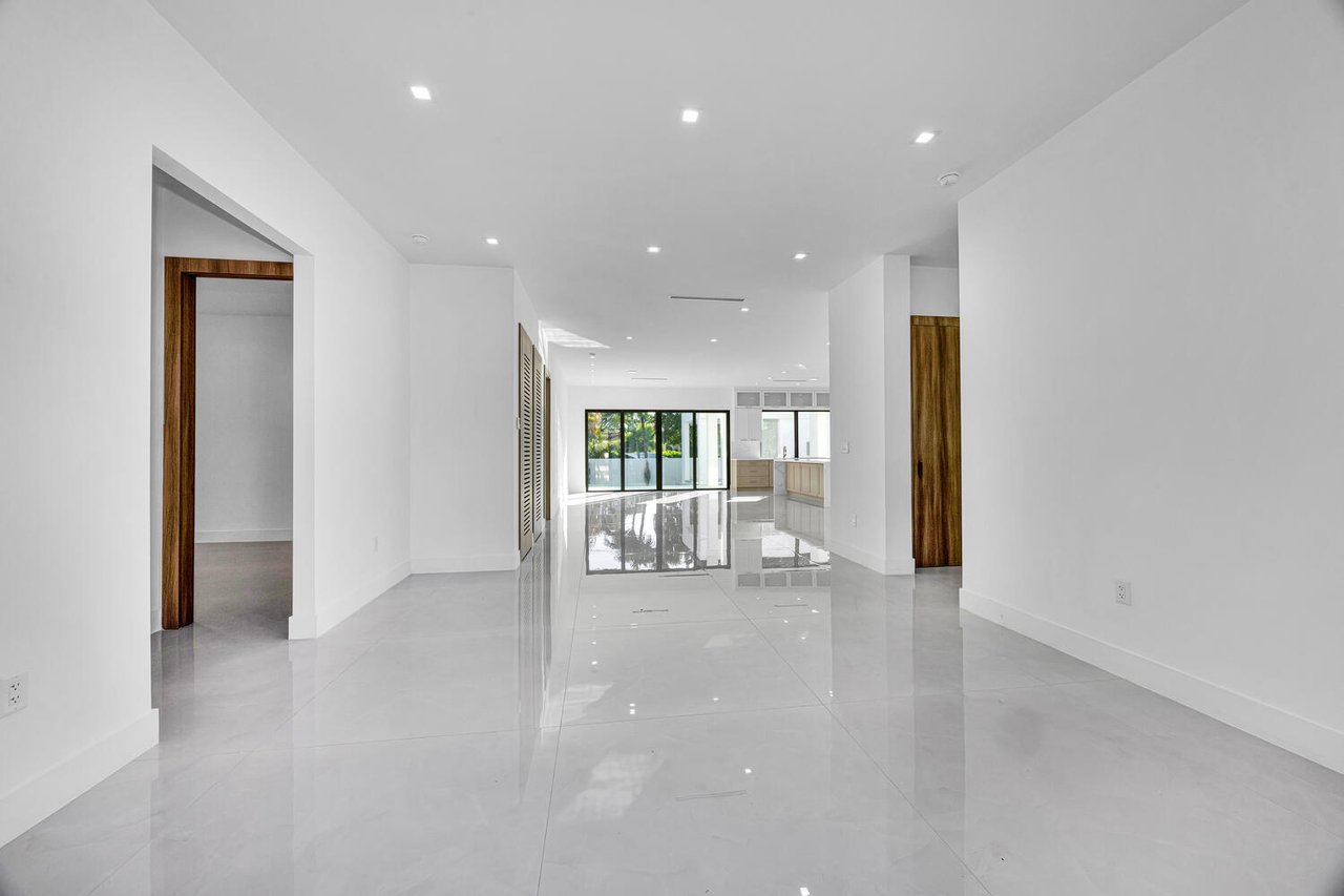 Modern New Construction in Miami Springs