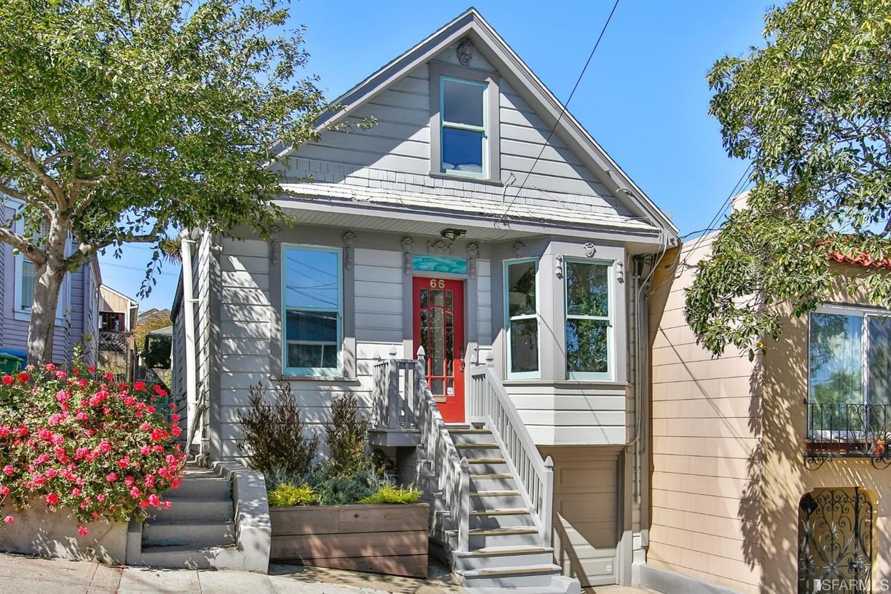 66 Bronte St