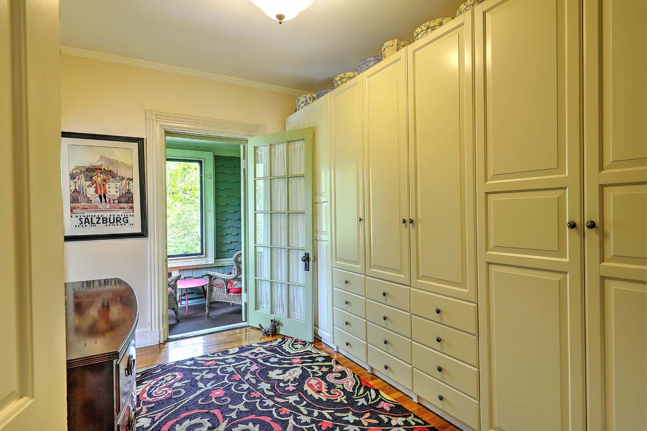 26 Diman Place