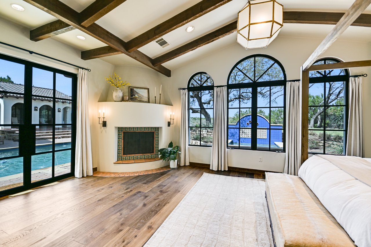 Spanish Oaks Hacienda