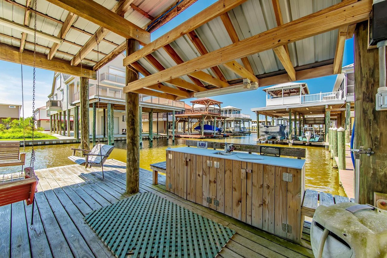 187 Trout Ct