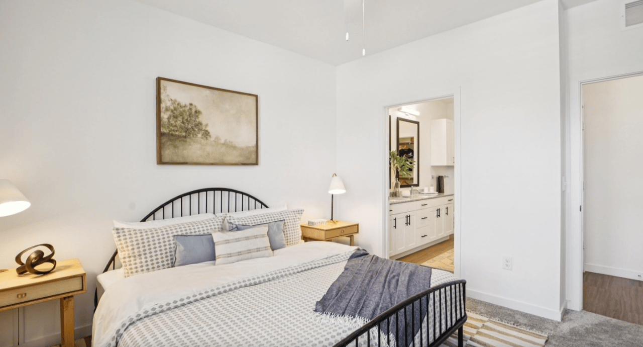 Get Up To 10 Weeks Free + $1000 Gift Card!