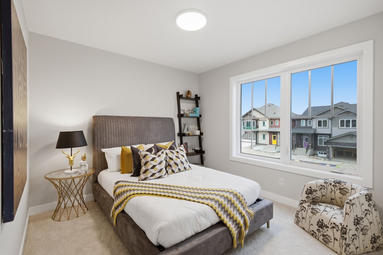 151 Belvedere Crescent SE