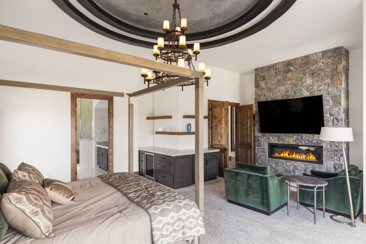 6792 Niwot Hills Drive
