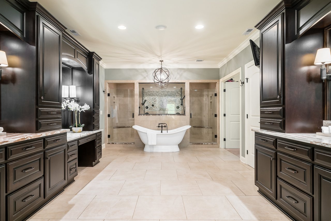 1999 Woodland Hall Drive