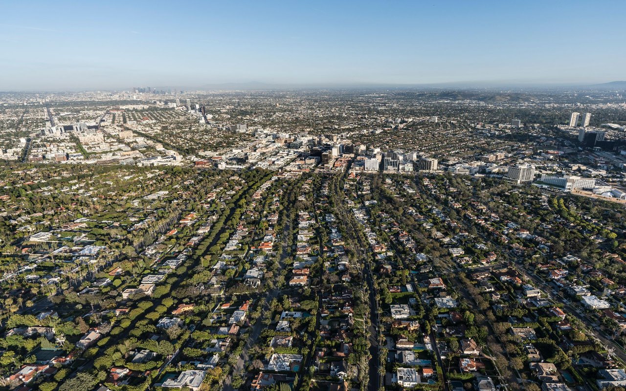 Mid-Wilshire