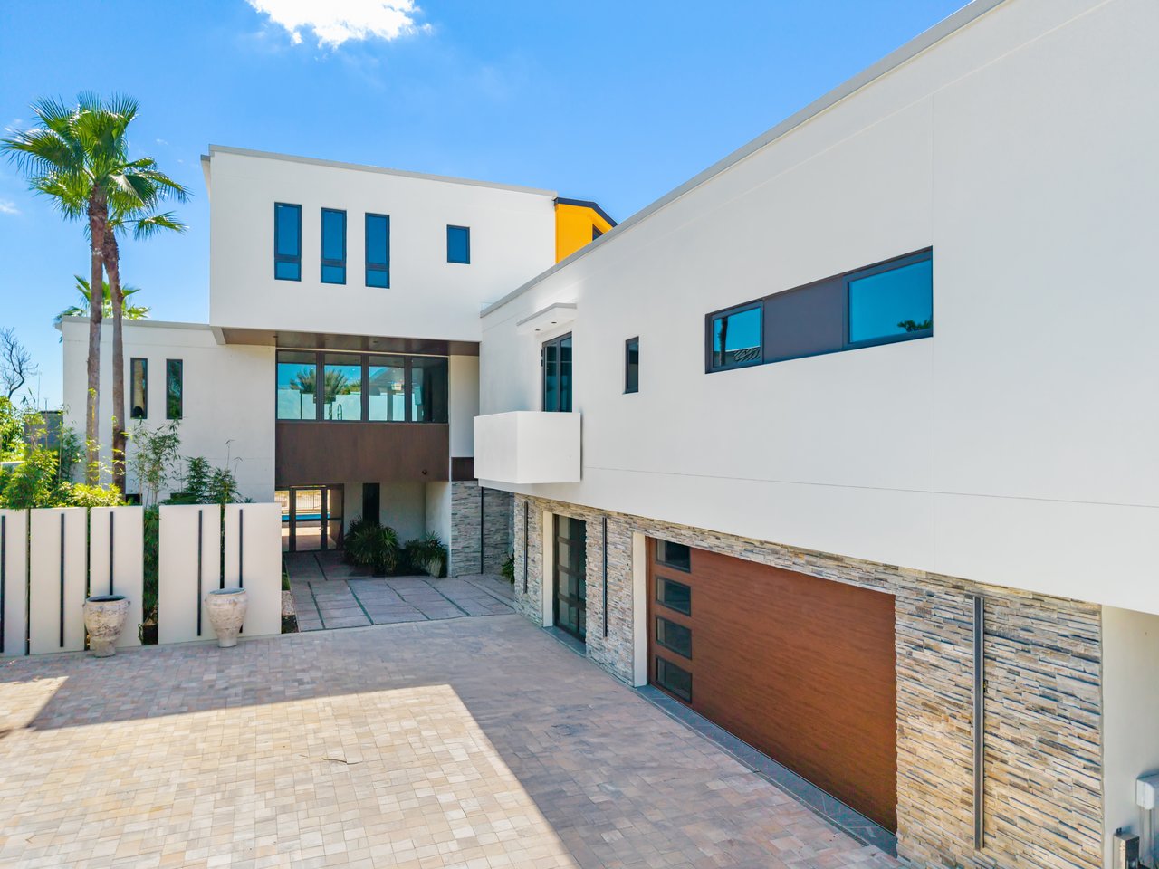 3615 W Gulf DR