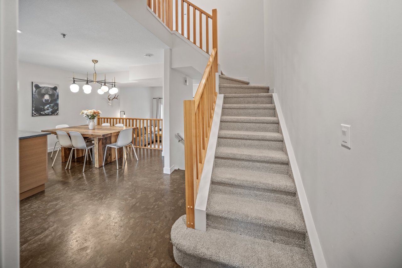1022 Rundleview Drive Unit: 27