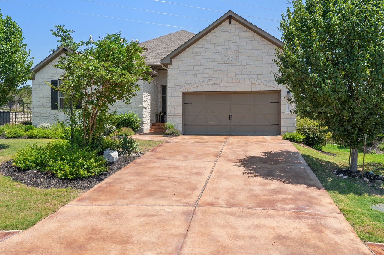 216 Vista Village