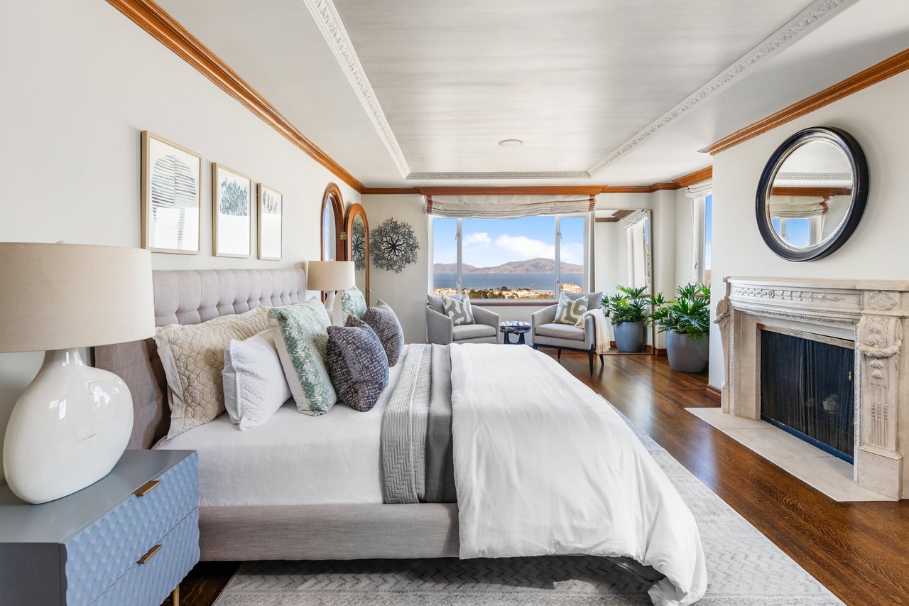 2100 Green Street Penthouse