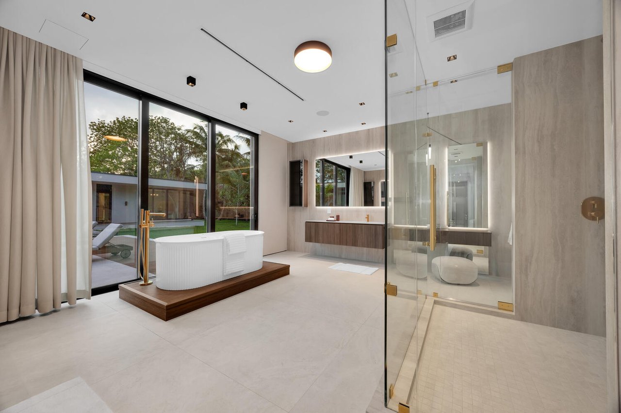 Why Casa Pinecrest Stood Out and Is Now Under Contract